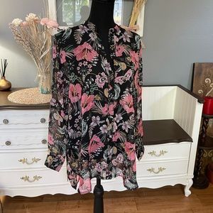 Beautiful Ichi blouse. Size 36. Sheer/floral (Med)
